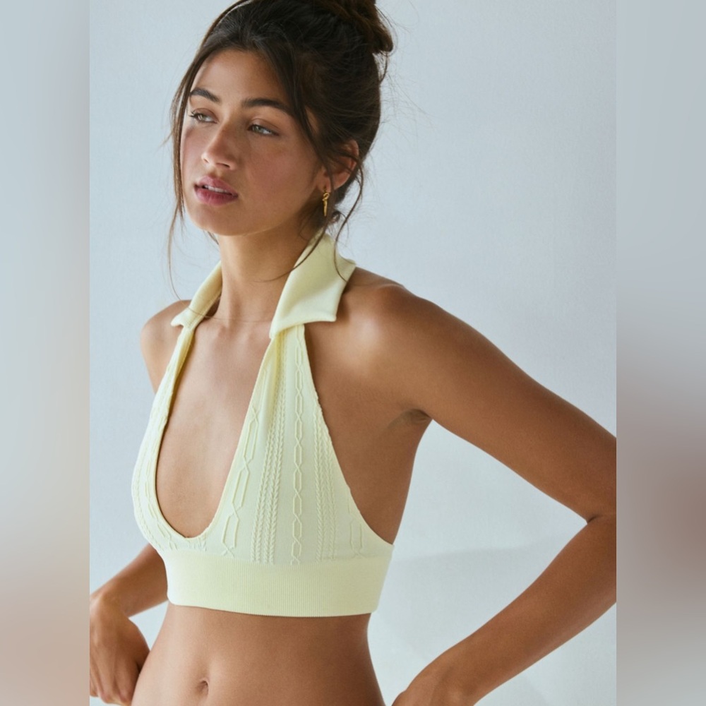 Cable Seamless Knit Halter Bra Top